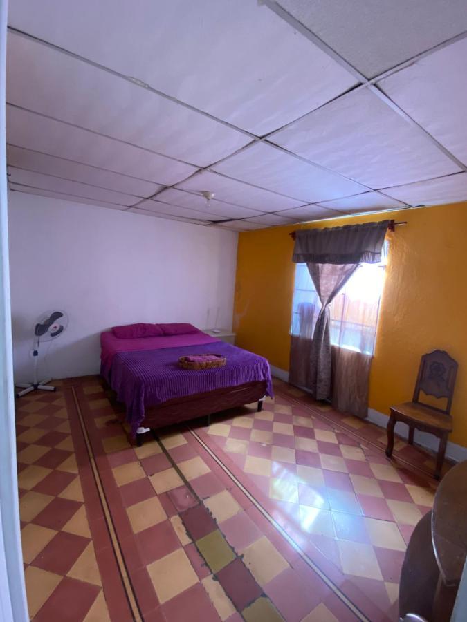 4 Grados Hostel Γουατεμάλα Εξωτερικό φωτογραφία